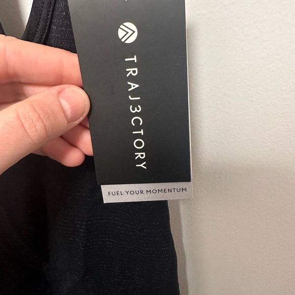 Women’s Trajectory work out tank top black. Moisture wicking. NEW - Picture 3 of 5